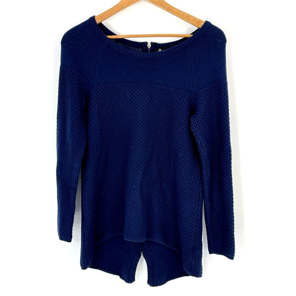 Signature Studio Womens Med Sweater Navy High Low Hem Full Zip Back‎